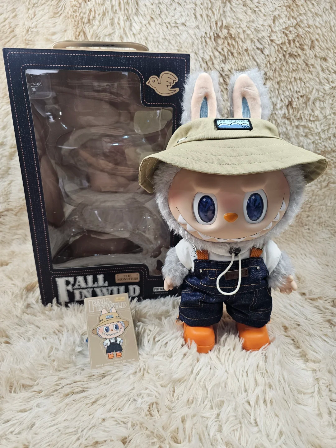#01 The Monsters - Fall in wild plush doll with key chain&小春野ラブブ&キーホルダー含ま