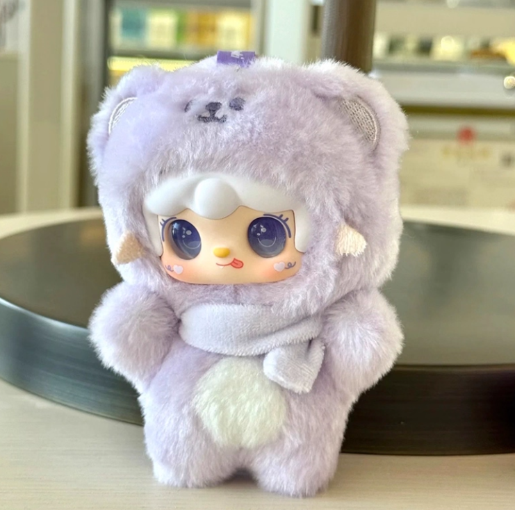 #65 yooki take a bite of bear